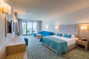 Premium bedding, minibar, in-room safe, desk - RIU Hotel Astoria (Golden Sands)