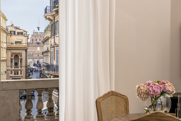 ジュニア ダブルまたはツインルーム ベッド (複数台) 禁煙 バルコニー | 外観