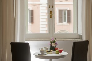 7 bedrooms, down duvets, in-room safe, iron/ironing board - Boutique Hotel Atelier '800 (Rome)