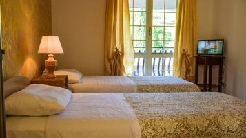 Rideaux occultants, lits pliants/supplémentaires, Wi-Fi gratuit