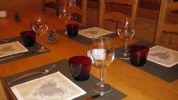 تقديم العشاء، الأطباق الفرنسية