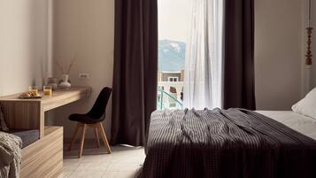 Deluxe Double Room, 1 Bedroom, Partial Sea View, Garden Area | Egyptian cotton sheets, premium bedding, Select Comfort beds