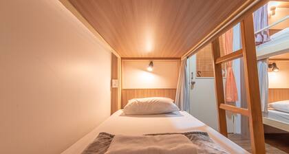 The Victory View - Hostel - Adults only