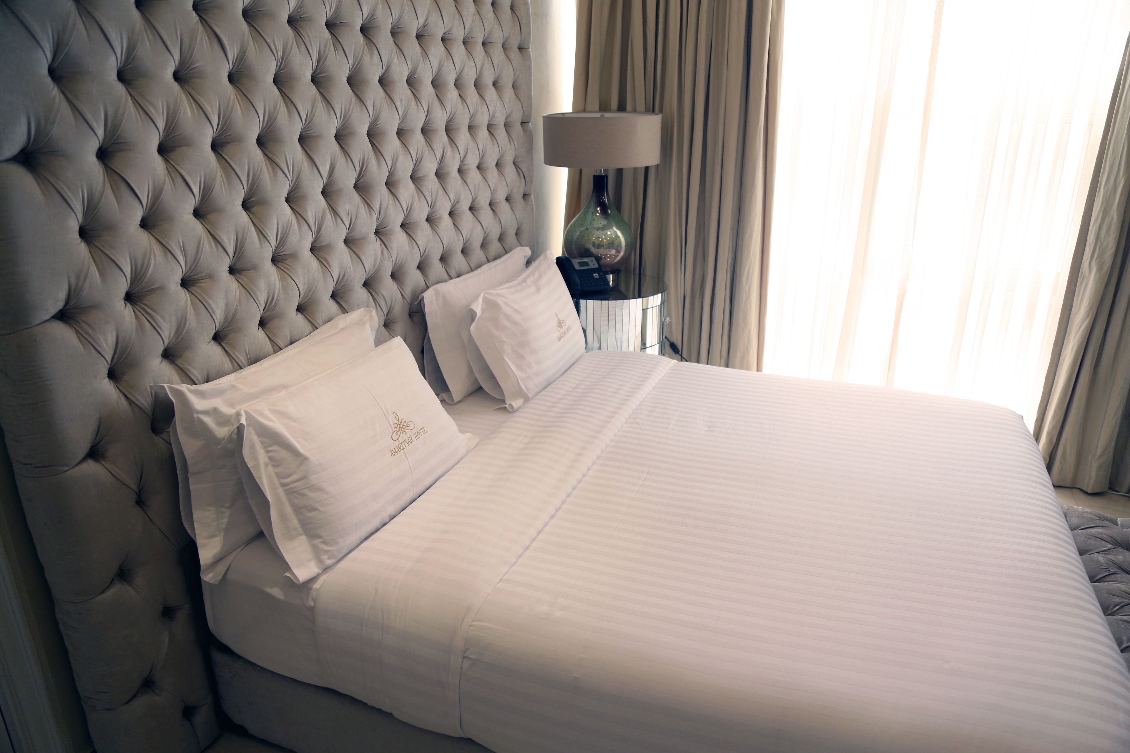 Dobbeltrom – deluxe | Safe på rommet, blendingsgardiner, wi-fi (inkludert) og sengetøy