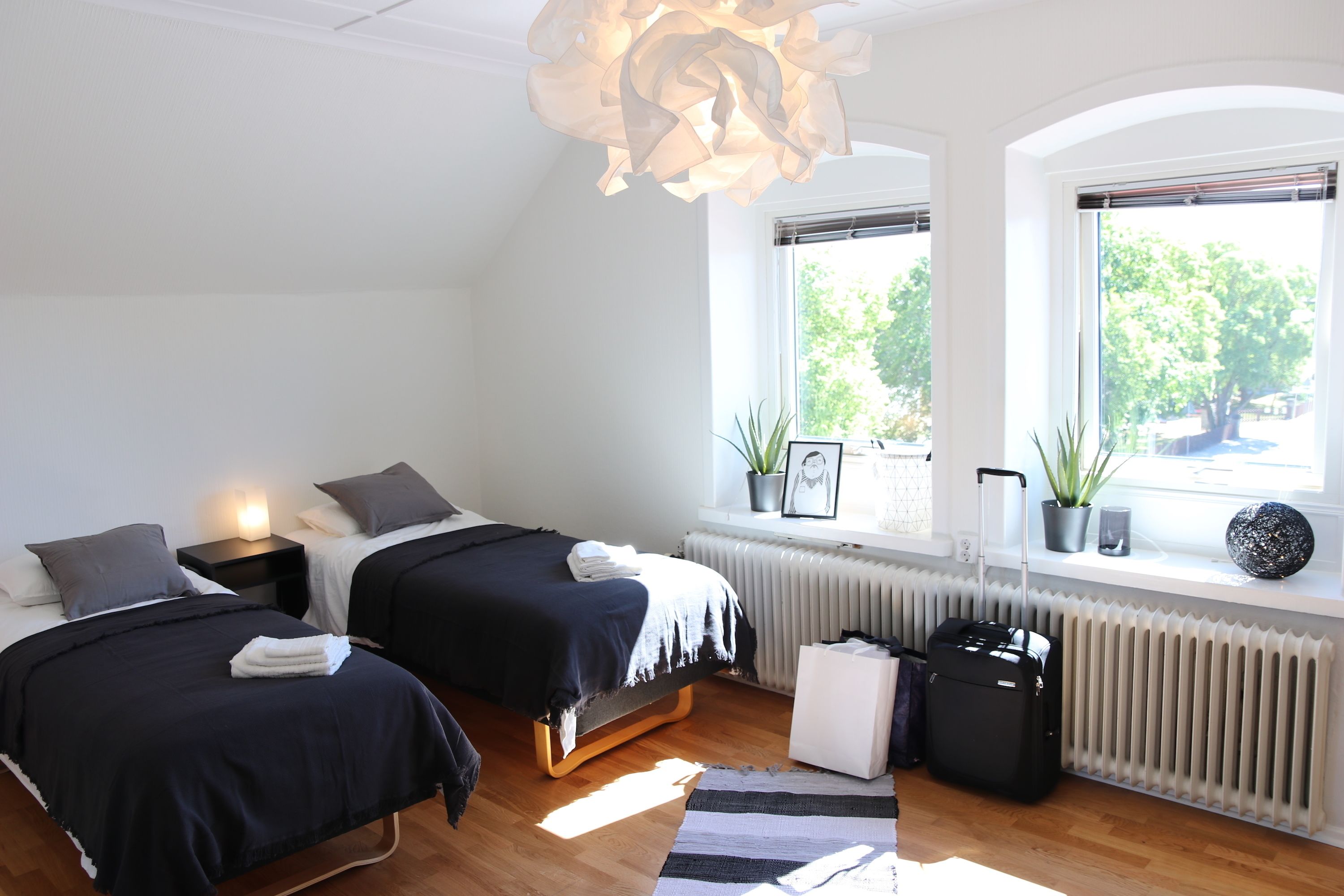 1 chambre, bureau, espace de travail pour ordinateur portable