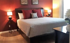 4 habitaciones, tabla de planchar con plancha, wifi y ropa de cama 