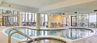 Condominio frente a la playa en la isla Dauphin con 2 piscinas y sauna
