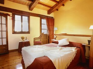 1 chambre, fer et planche Ă repasser, draps fournis