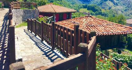 LÄNDLICHES HAUS LA RIBA A