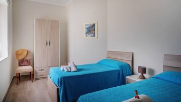 2 chambres, fer et planche Ă repasser, Wi-Fi, draps fournis