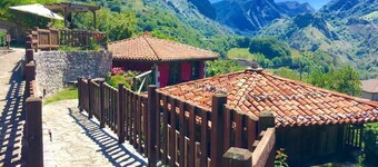 LURLIGT HUS LA RIBA B