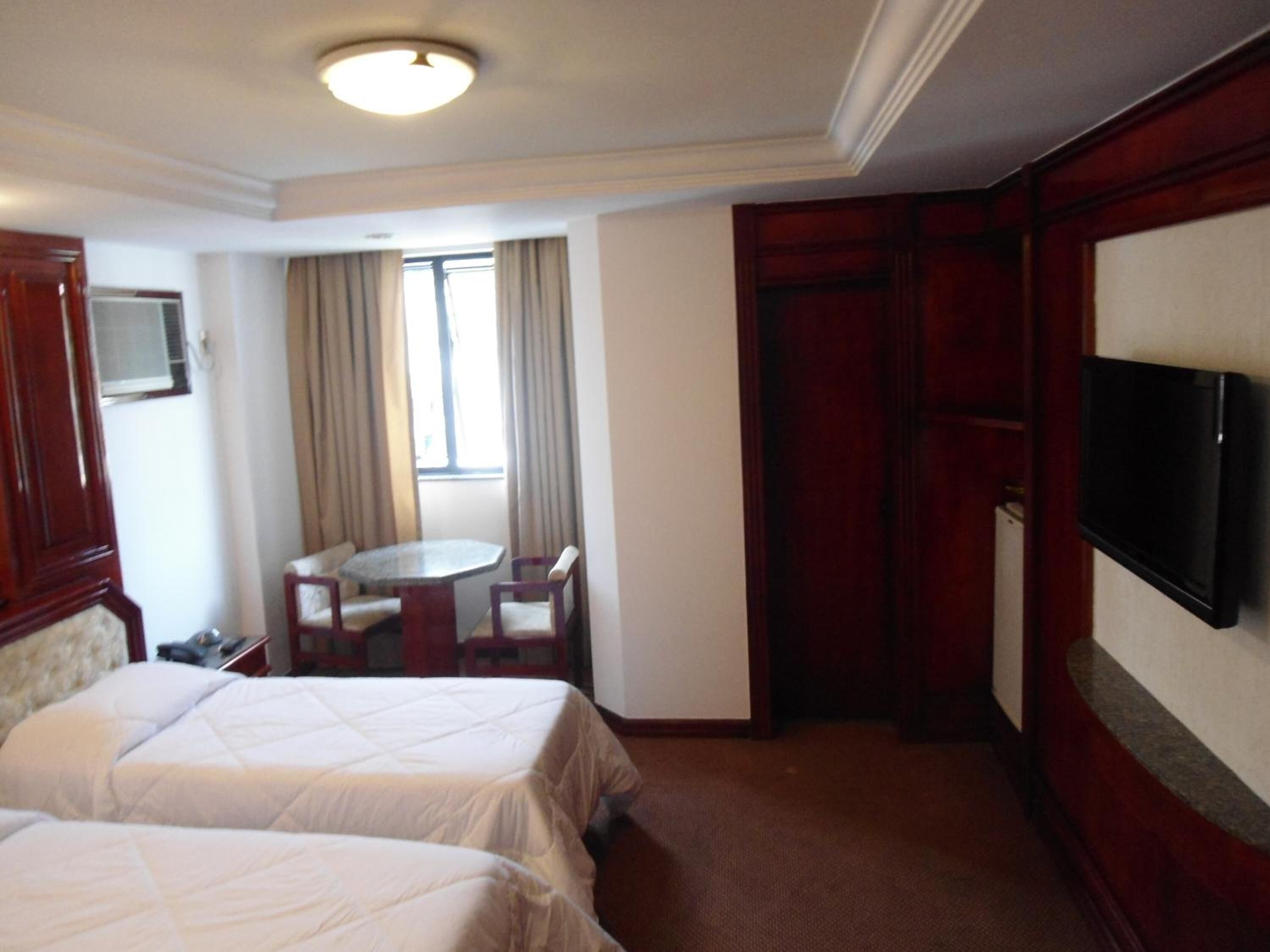 1 bedroom, minibar, desk, blackout curtains