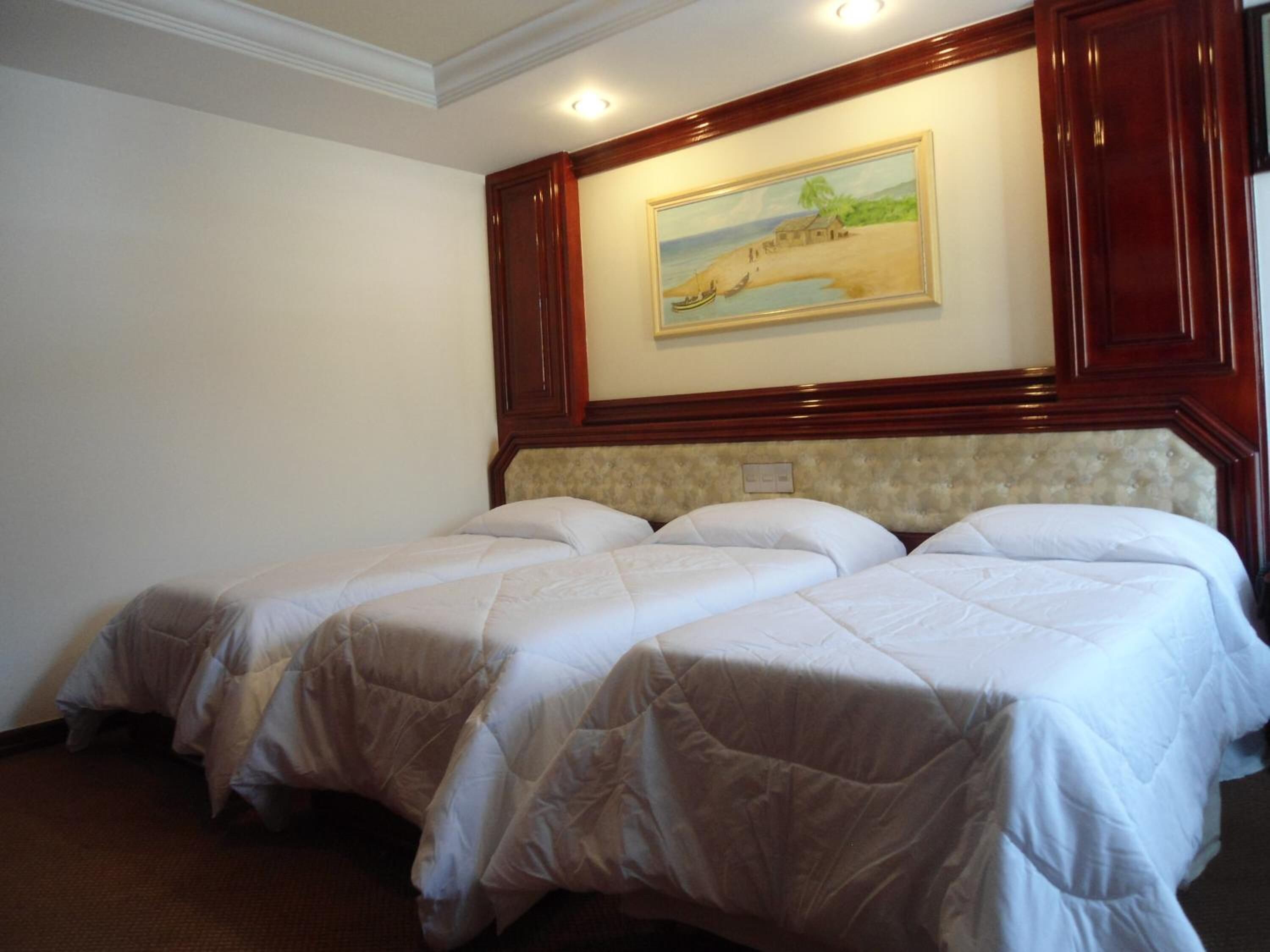 1 bedroom, minibar, desk, blackout curtains