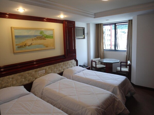 1 bedroom, minibar, desk, blackout curtains