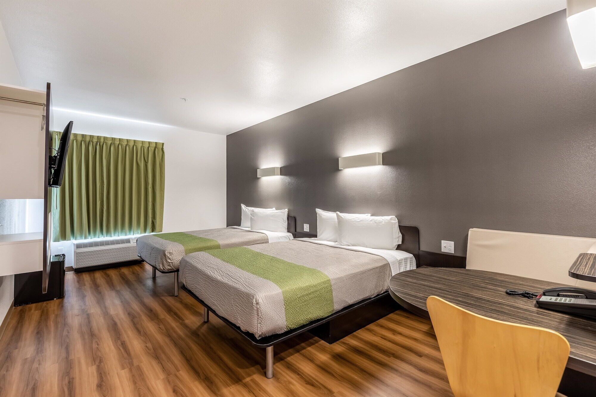 Photo - Motel 6-Las Vegas, NV - Motor Speedway