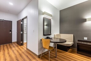 Wifi gratis y ropa de cama 