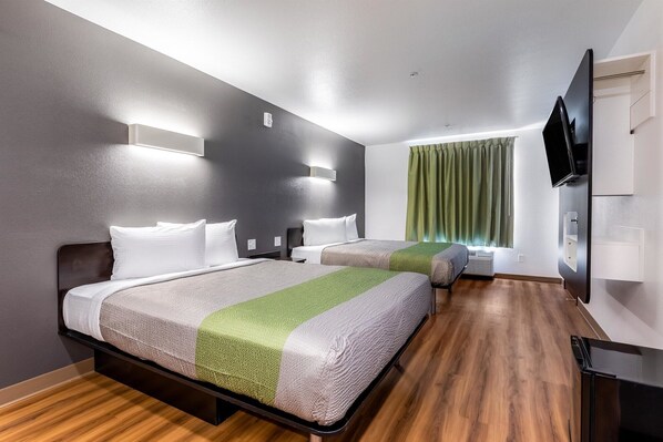 Free WiFi, bed sheets