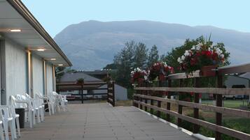 Standard 2 Queen Beds | Balcony view