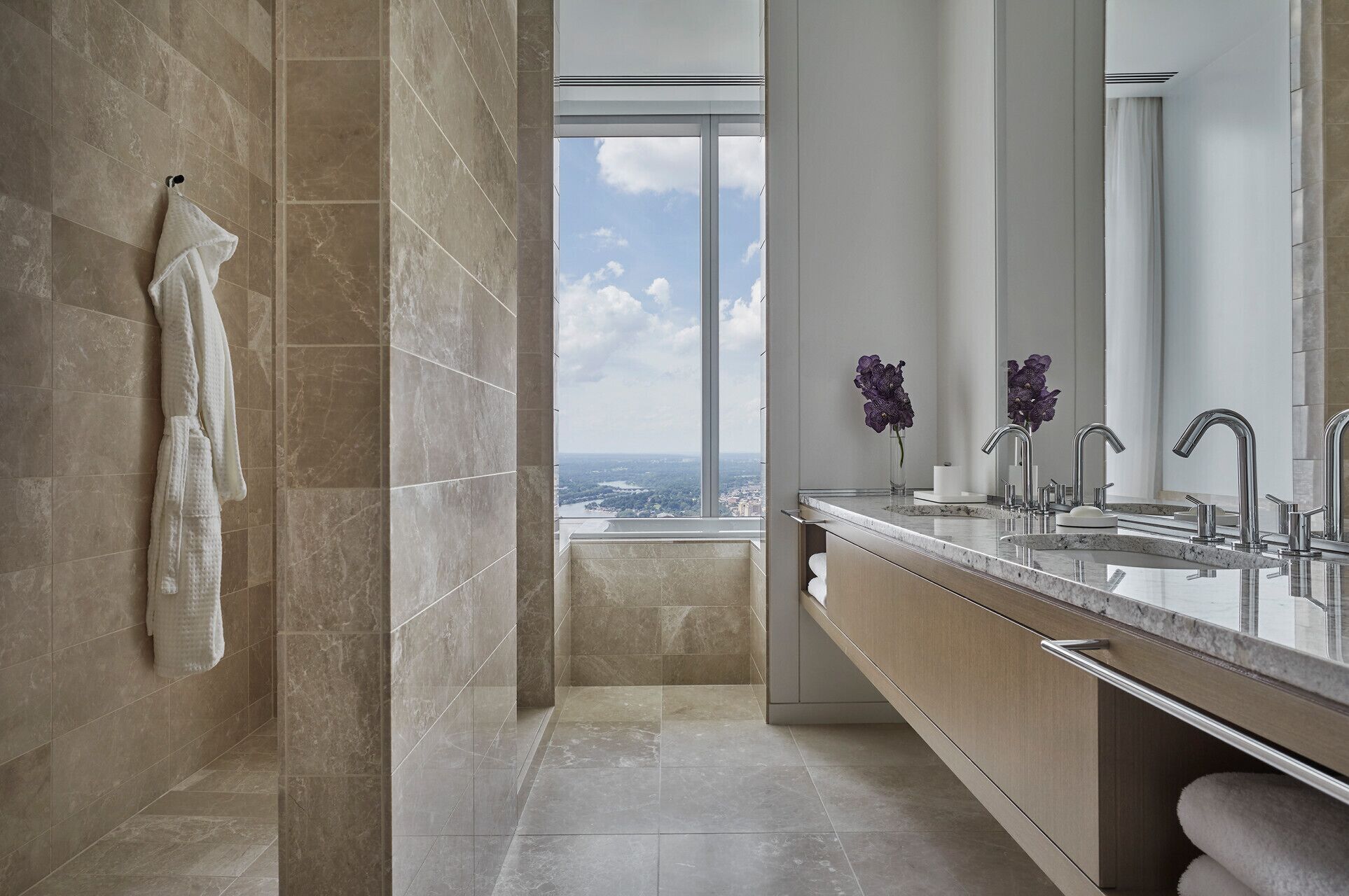 suite, 1 bedroom, corner (landmark) | bathroom | designer toiletries, hair dryer, bathrobes, slippers