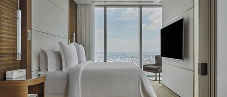 Suite, 1 Bedroom, Corner (Landmark)