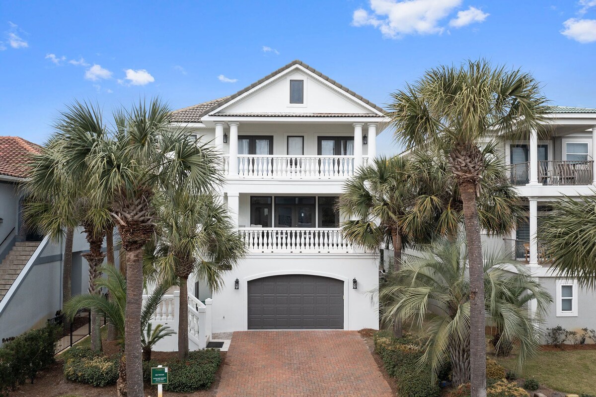 Sea the Sun - Gulf View, Heated Private Pool, Pet Friendly, Free Beach Service!