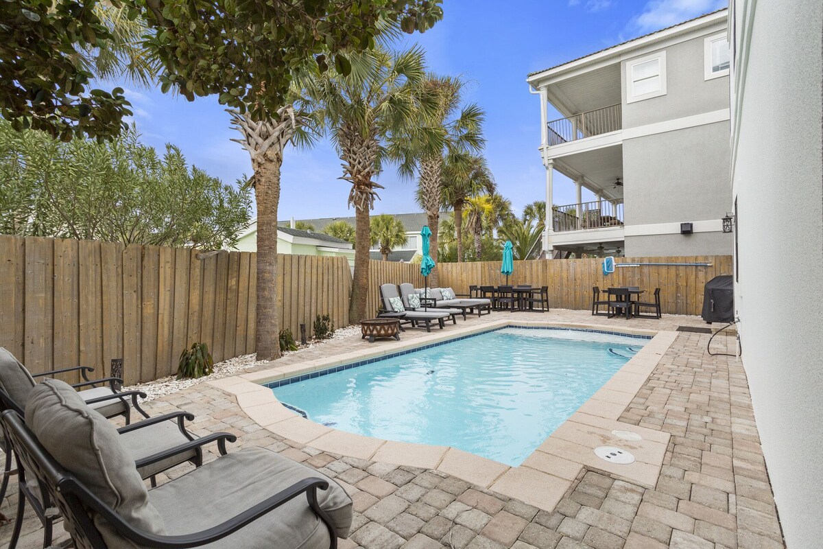 Photo 22 of Sea the Sun - Gulf View, Heated Private Pool, Pet Friendly, Free Beach Service!