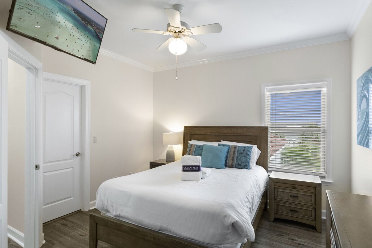 Photo 12 of Sea the Sun - Gulf View, Heated Private Pool, Pet Friendly, Free Beach Service!
