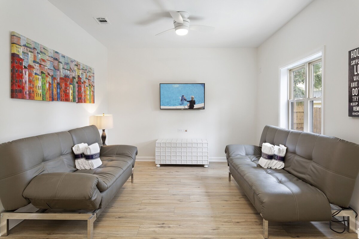 Photo 20 of Sea the Sun - Gulf View, Heated Private Pool, Pet Friendly, Free Beach Service!