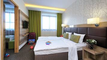 1 bedroom, in-room safe, desk, laptop workspace