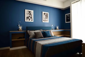 Bộ trải giường bằng vải Frette của Ý, bộ đồ giường cao cấp, minibar 