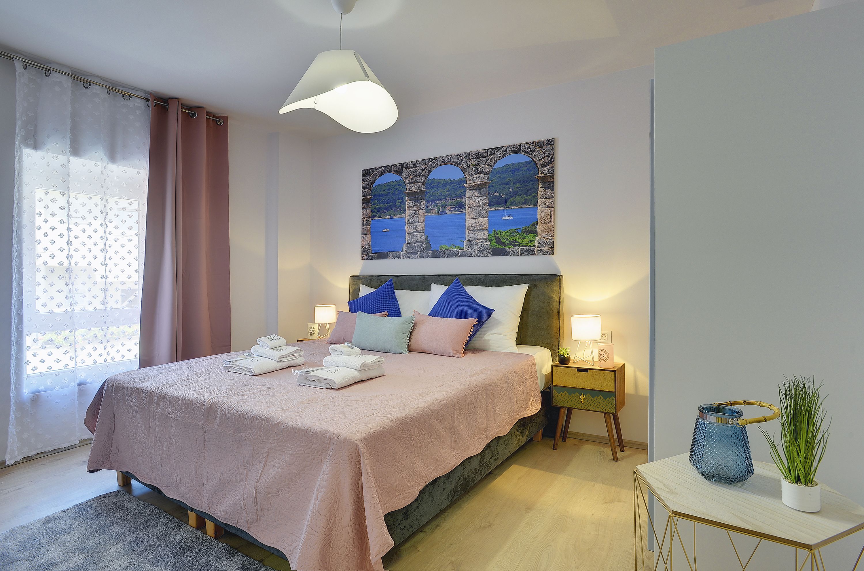 Soundproofing, iron/ironing board, free cribs/infant beds, free WiFi