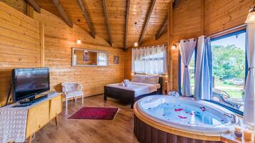 Cabane Classique, 1 grand lit, non-fumeurs | Wi-Fi gratuit, draps fournis