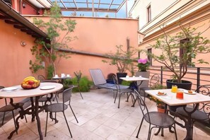 Interior - Hotel Accademia (Rome)