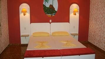 Standard Double or Twin Room, 1 Double Bed, Non Smoking | Minibar, in-room safe, desk, free WiFi