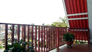 Unclassified image, 5 of 13, button - Chalet Calima (Calima)