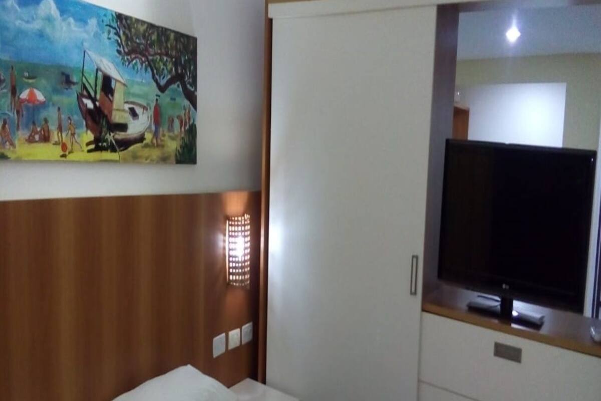 2 bedrooms, blackout drapes, WiFi (free), individually furnished