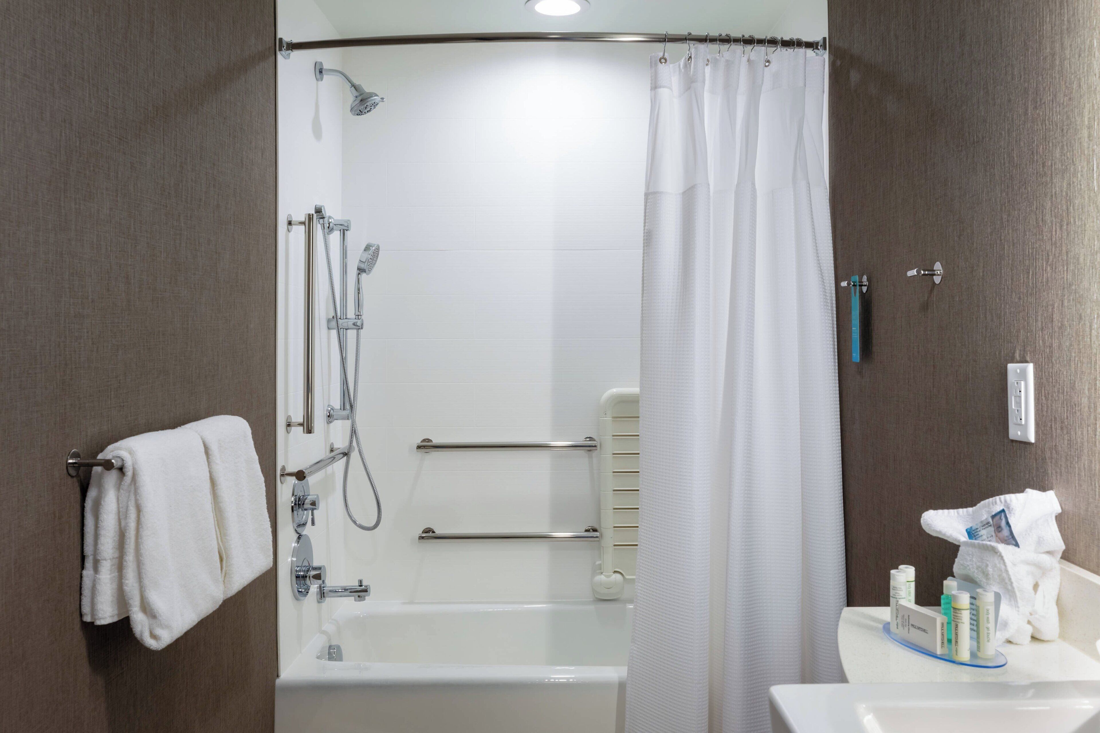 suite, 2 queen beds | bathroom | combined shower/bathtub, free toiletries, hair dryer, towels