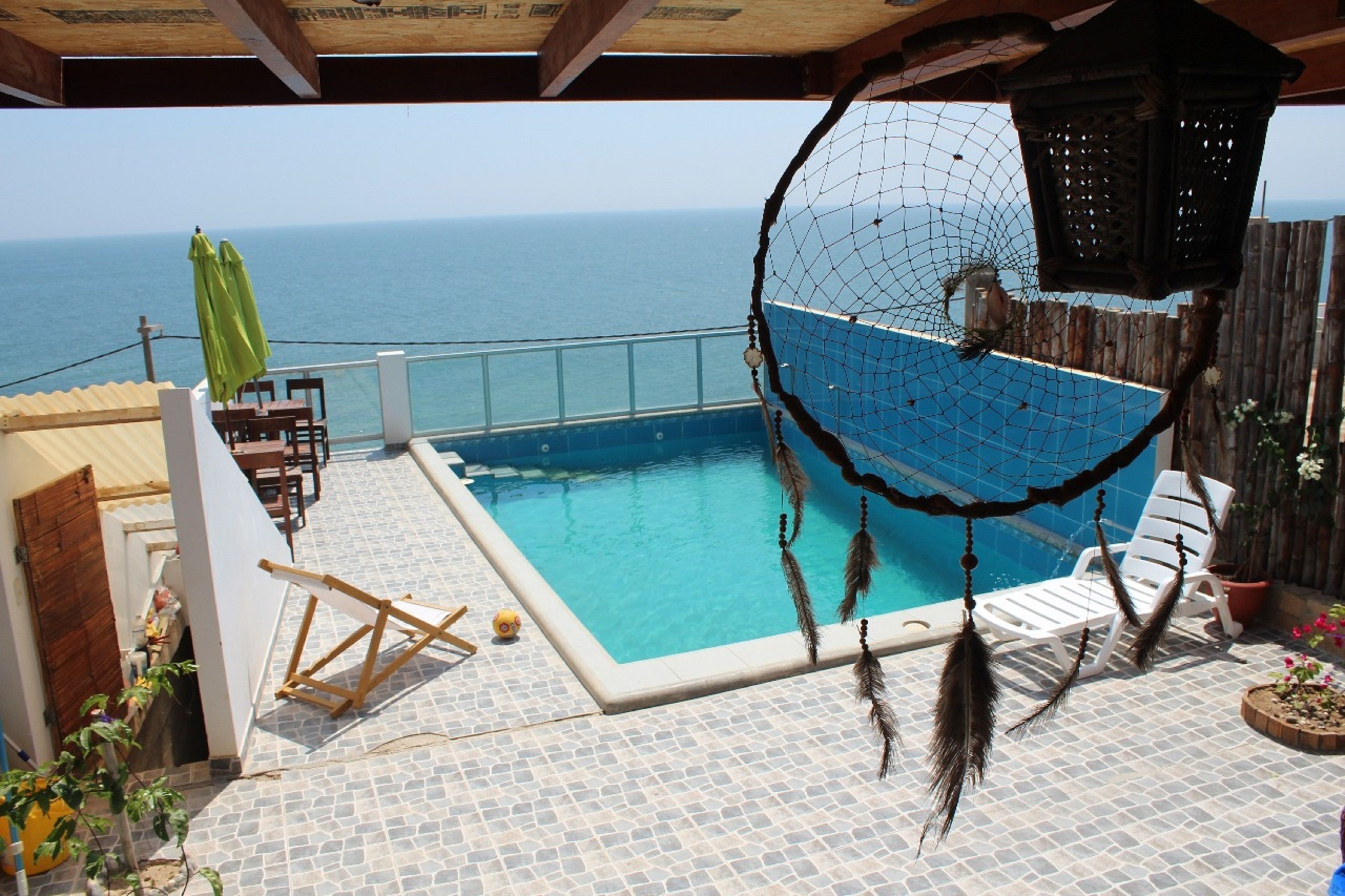 Kolam renang outdoor