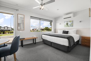 Family Twin Room, Multiple Beds, Non Smoking | Desk, blackout drapes, iron/ironing board, free WiFi - Te Aroha Motel (Te Aroha)