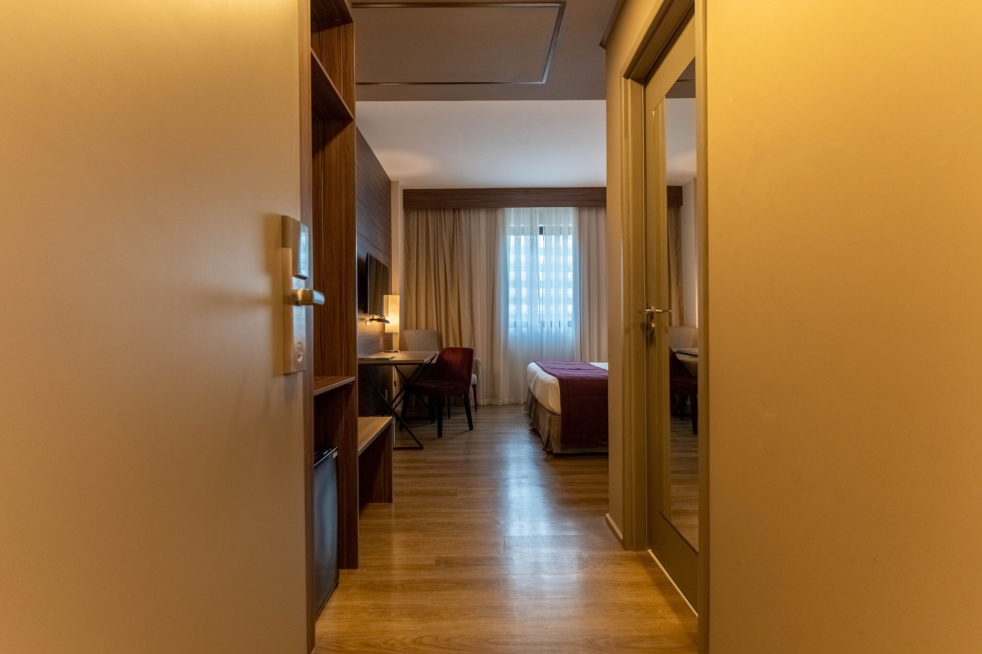 luxo double - cama queen size | 1 bedroom, minibar, in-room safe, desk