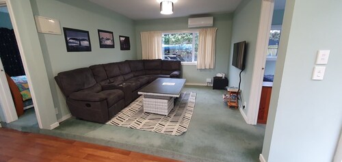 Kaikoura's lovely South Bays Cottage