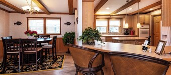 Lake House Waterfront Cabin Stunning views best home for bird watchers serenity