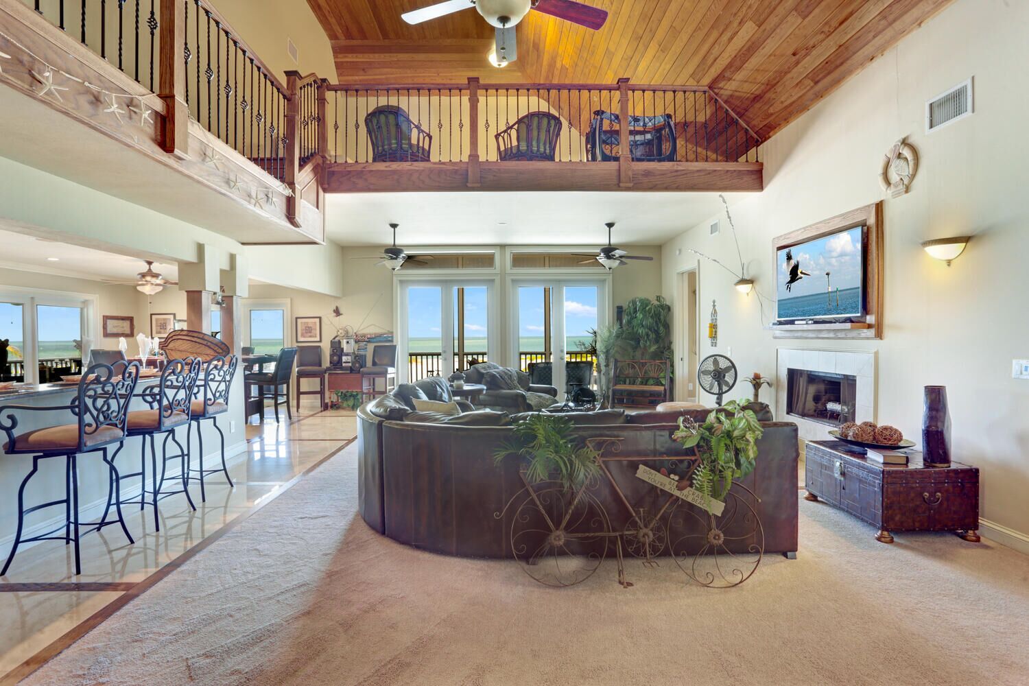 TV connectée, jeux vidéo, services de streaming, chaîne hi-fi