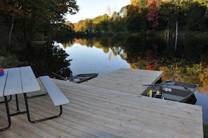 Outdoor dining - Relax & Recharge!Swim/fish/swim/boat in Autumn Lk, SalmonRiverMinsAway-Cottage3 (Altmar)