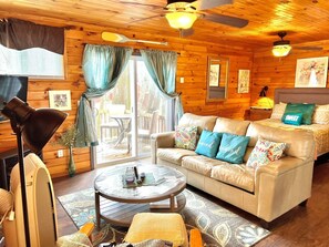 Flat-screen TV, fireplace