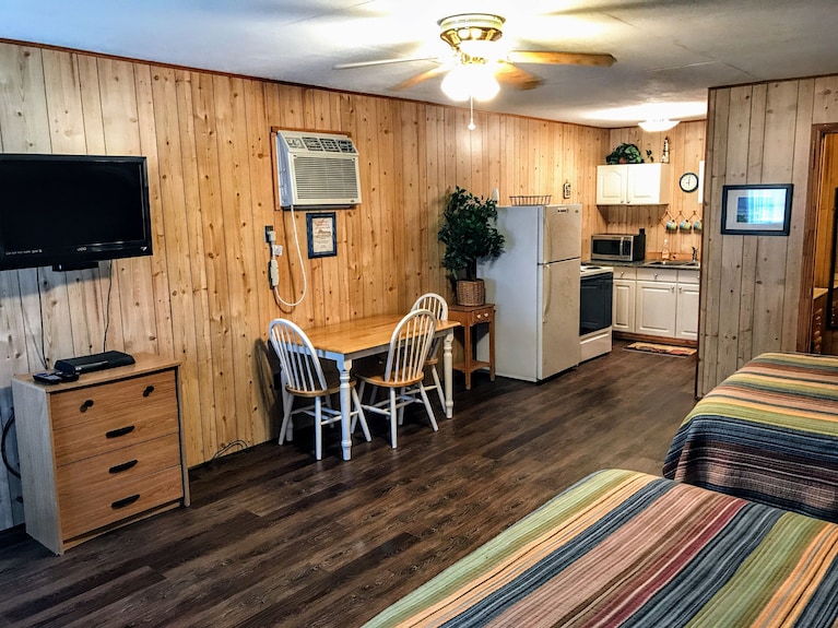 Bayshore Lodge 123 Blue Cabin #3 Rental In Port Oconnor, Tx Prop Id:3790212 - Port O'Connor, TX