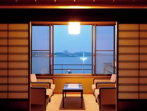 Caja de seguridad en la habitación, escritorio y wifi gratis