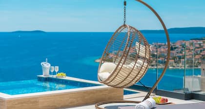 Luxury Villa Gold Pearl with Pool