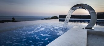 Luxury Villa High Hopes with Pool