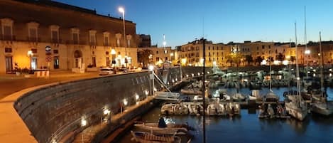 Marina